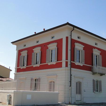 Villino Ermione 호텔 마리나디피사 외부 사진